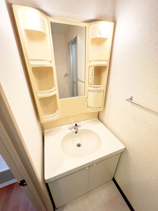 物件内観写真13　(洗面)