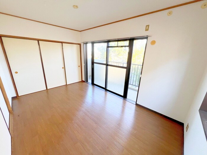 物件内観写真21　(居室)