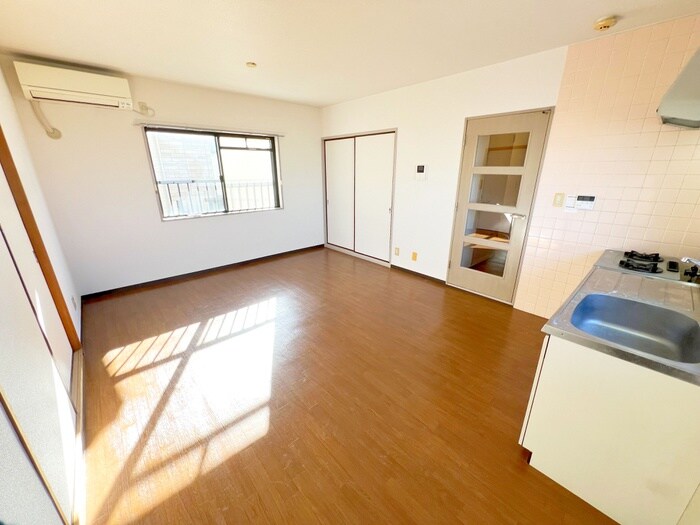 物件内観写真22　(居室)