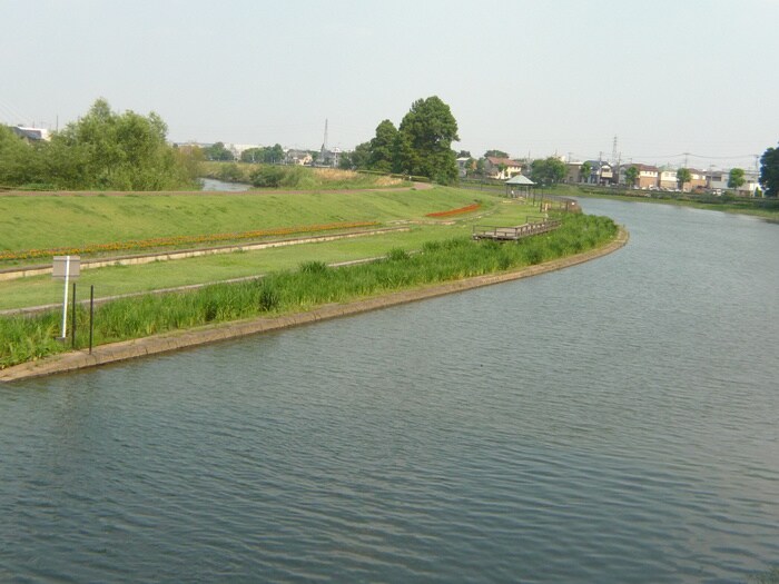 物件外観写真5　(駐輪場)