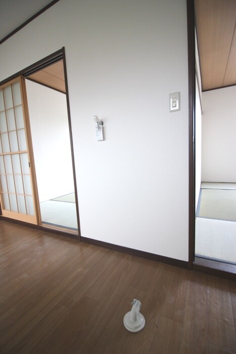 物件内観写真18　(洗濯機置場)