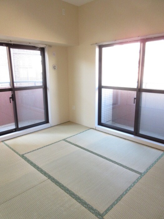 物件内観写真10　(居室)