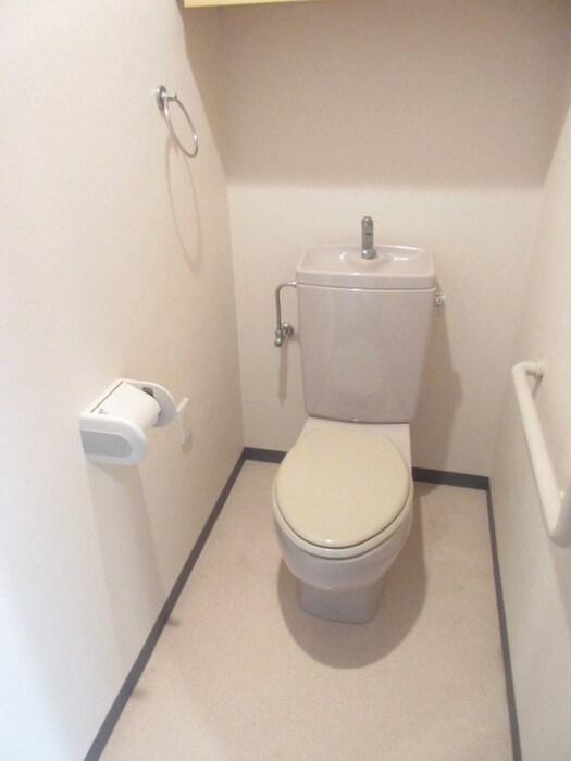 物件内観写真16　(トイレ)