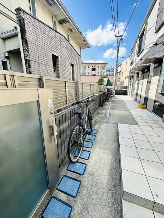 物件外観写真6　(駐輪場)