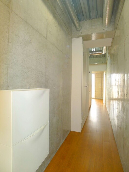 物件内観写真15　(廊下)