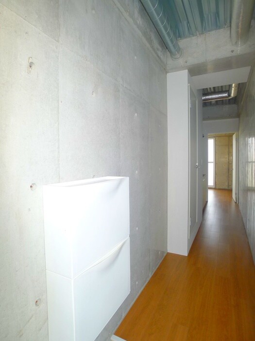 物件内観写真15　(廊下)