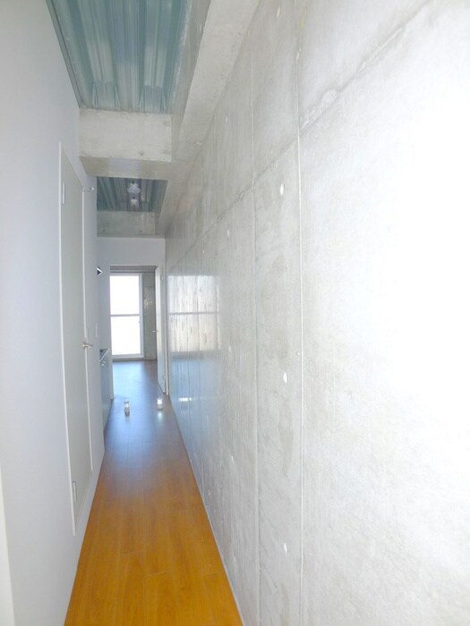 物件内観写真18　(廊下)