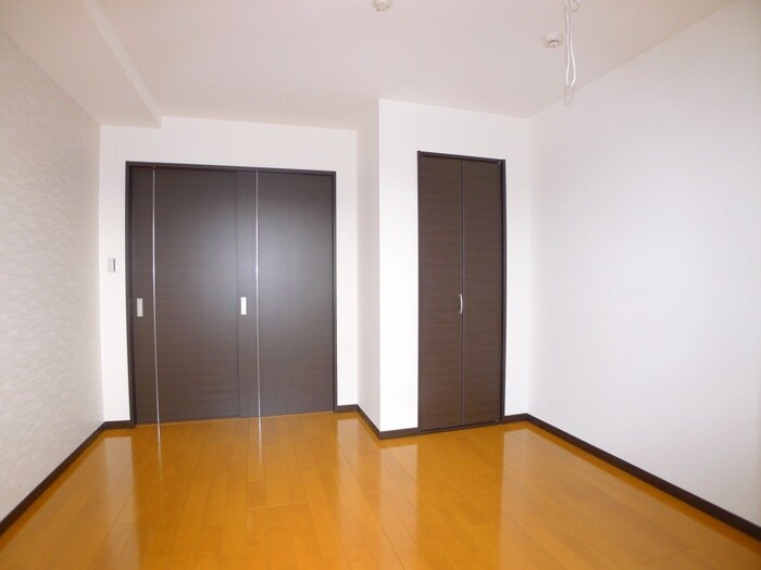 物件内観写真10　(居室)