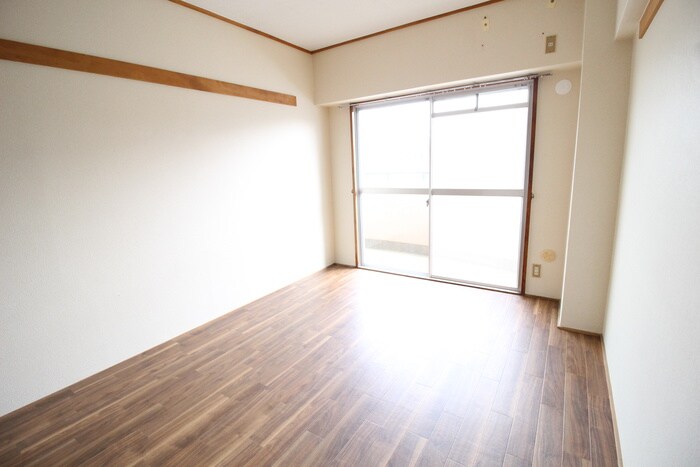 物件内観写真11　(居室)