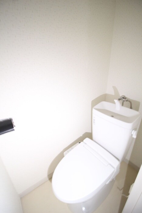 物件内観写真14　(トイレ)