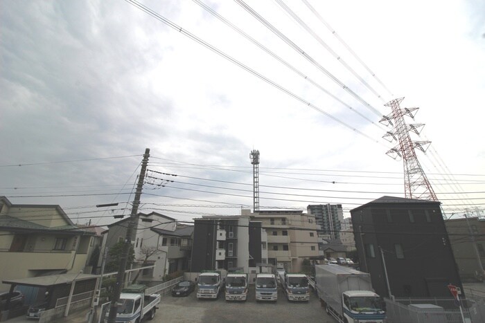 物件内観写真22　(室内からの展望)