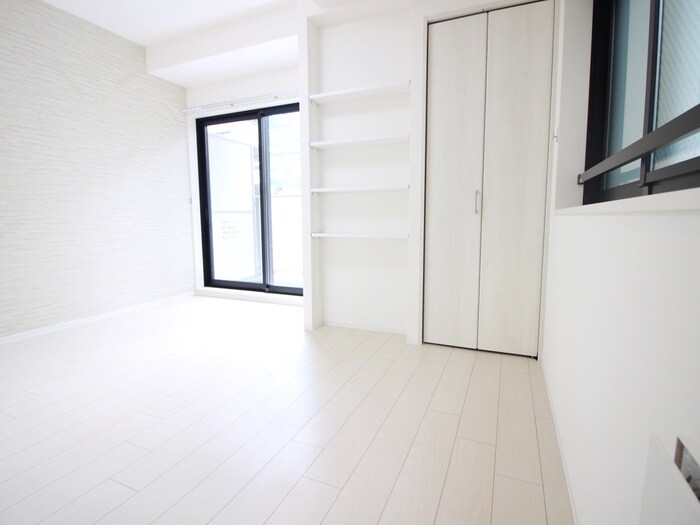 物件内観写真8　(居室)