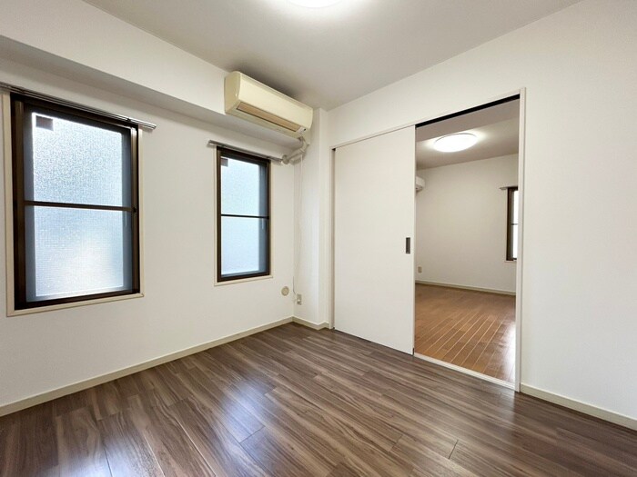 物件内観写真11　(居室)