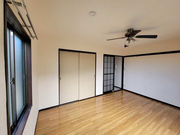 物件内観写真19　(居室)