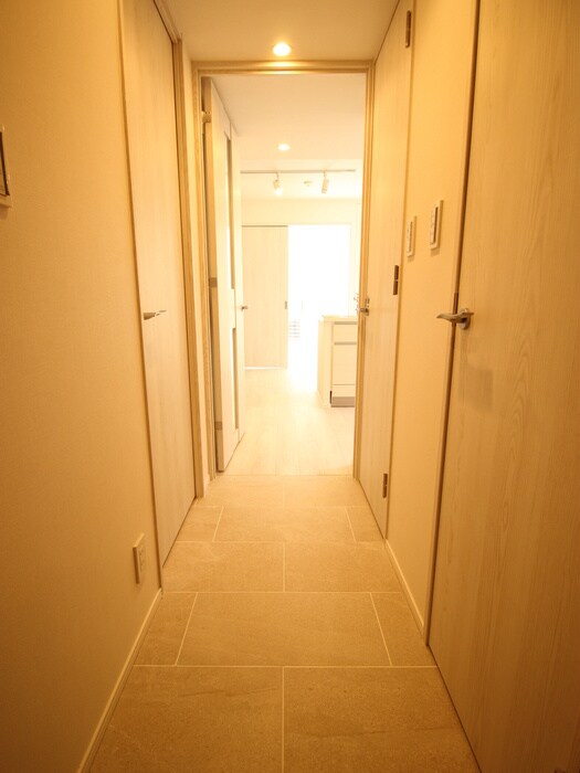 物件内観写真7　(玄関)