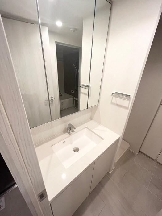 物件内観写真11　(洗面)