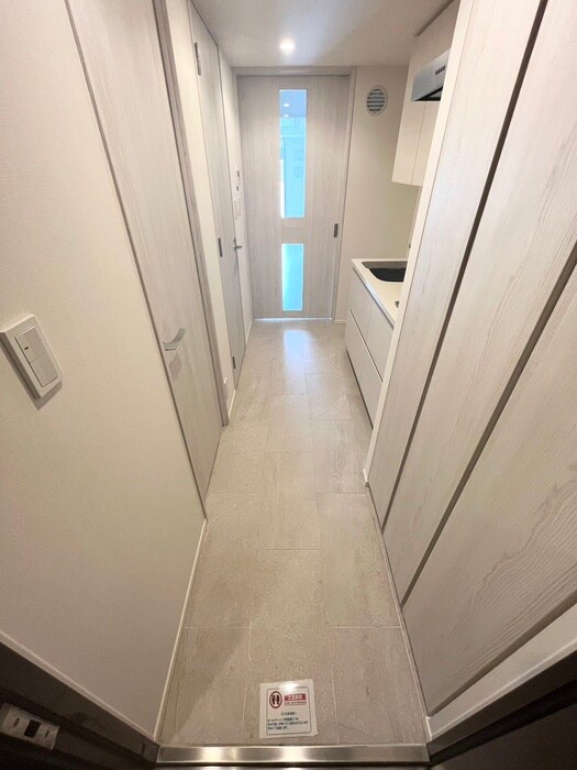 物件内観写真16　(玄関)