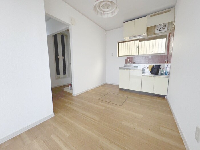 物件内観写真9　(居室)