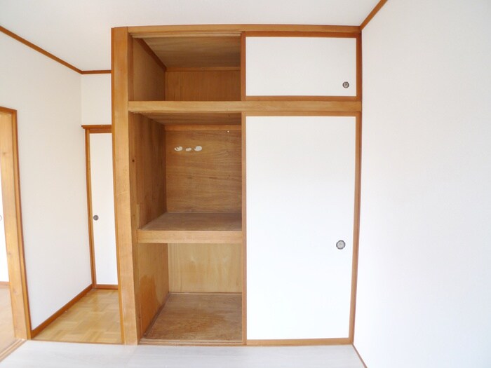 物件内観写真12　(収納)
