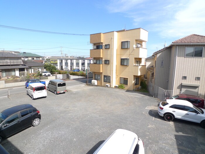 物件内観写真16　(室内からの展望)