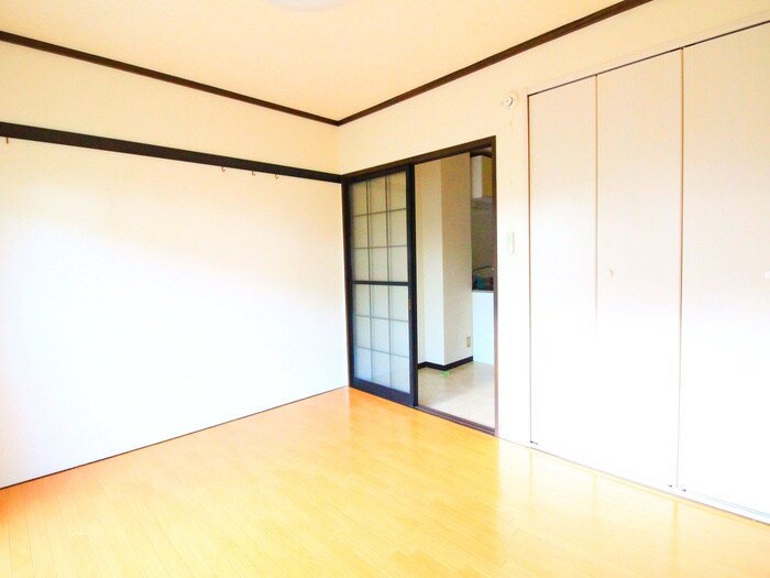 物件内観写真8　(居室)