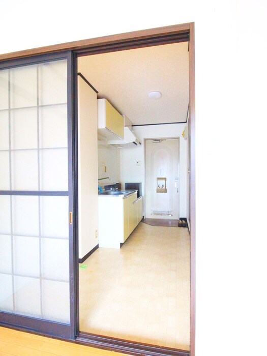 物件内観写真12　(廊下)