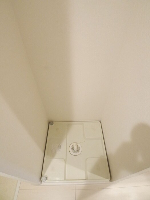 物件内観写真18　(洗濯機置場)