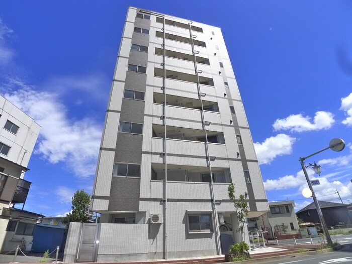 物件外観写真6　(エントランス部分)