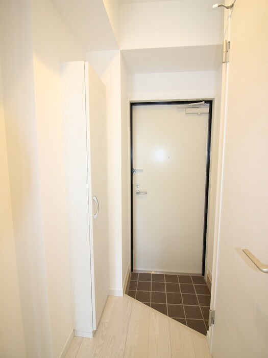 物件内観写真15　(玄関)