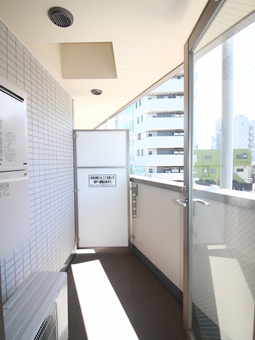 物件内観写真16　(ベランダ・バルコニー)