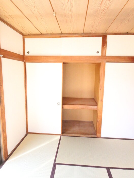 物件内観写真16　(収納)