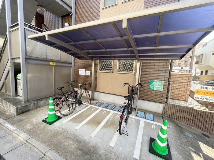 物件外観写真3　(駐輪場)