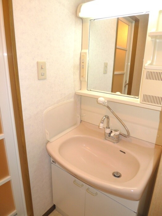 物件内観写真8　(洗面)