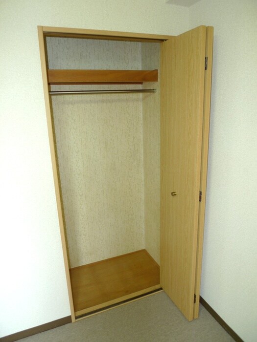 物件内観写真15　(収納)