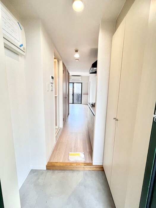 物件内観写真15　(廊下)