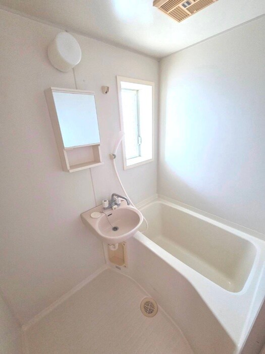 物件内観写真11　(バス／シャワールーム等)