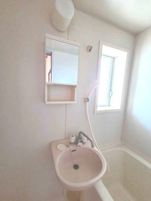 物件内観写真12　(洗面)