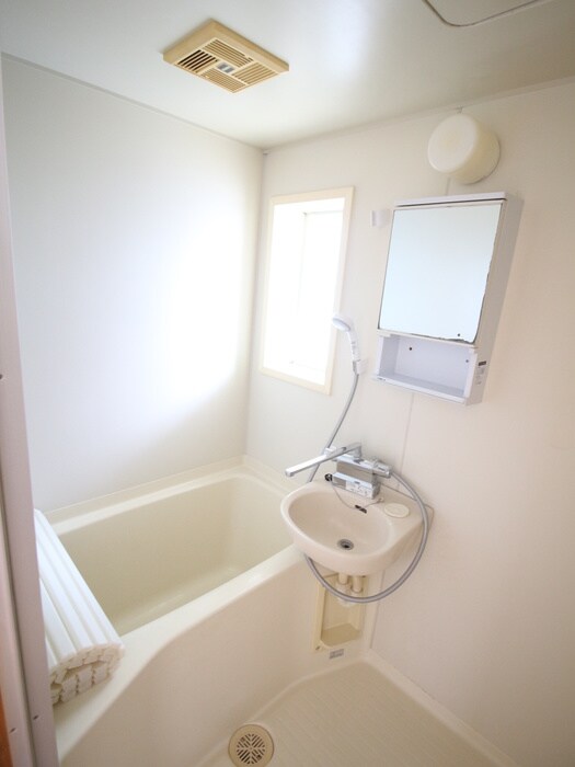 物件内観写真12　(バス／シャワールーム等)