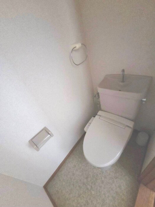 物件内観写真13　(トイレ)