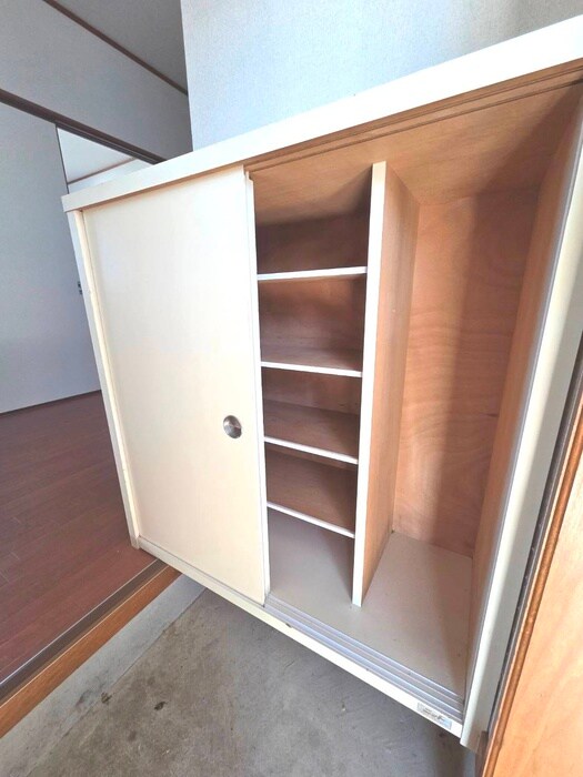 物件内観写真18　(靴箱)
