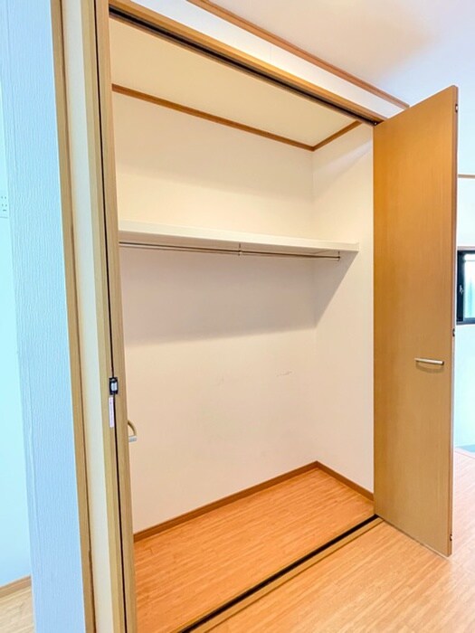 物件内観写真13　(収納)
