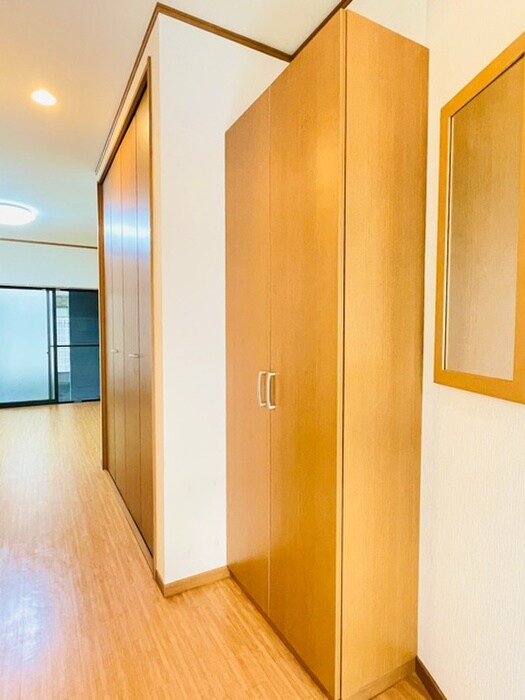 物件内観写真19　(廊下)