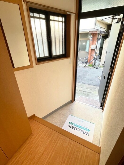 物件内観写真20　(玄関)