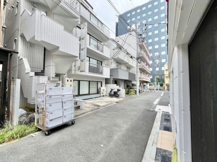 物件内観写真22　(室内からの展望)