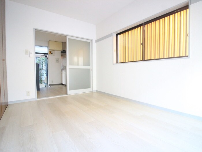 物件内観写真8　(居室)