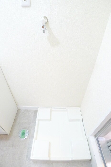 物件内観写真13　(洗濯機置場)