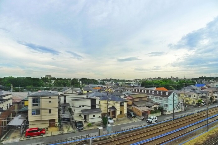 物件内観写真22　(室内からの展望)