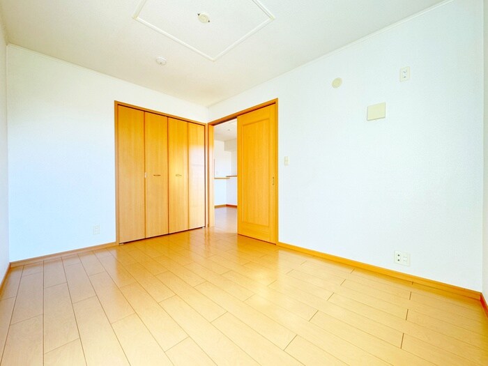 物件内観写真10　(居室)