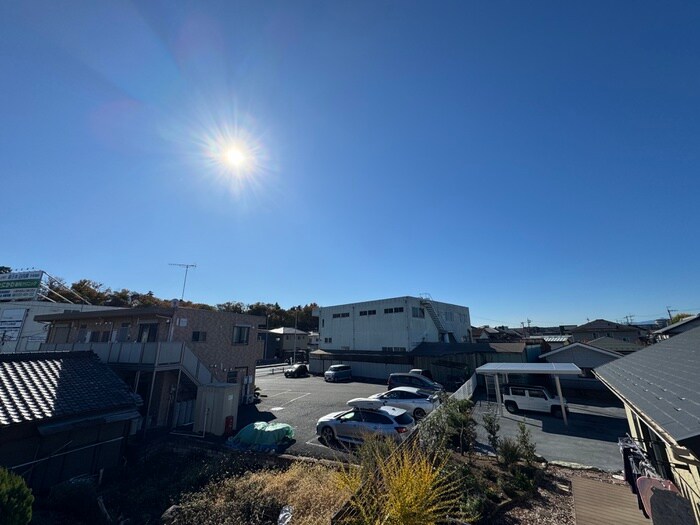 物件内観写真13　(室内からの展望)