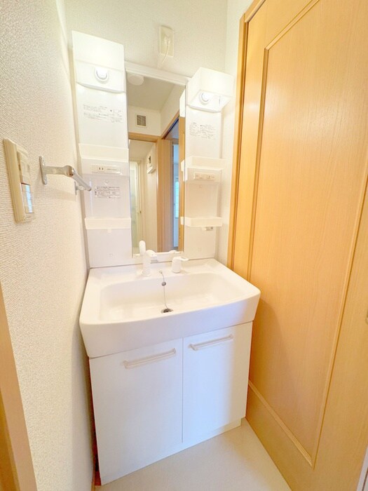 物件内観写真18　(洗面)